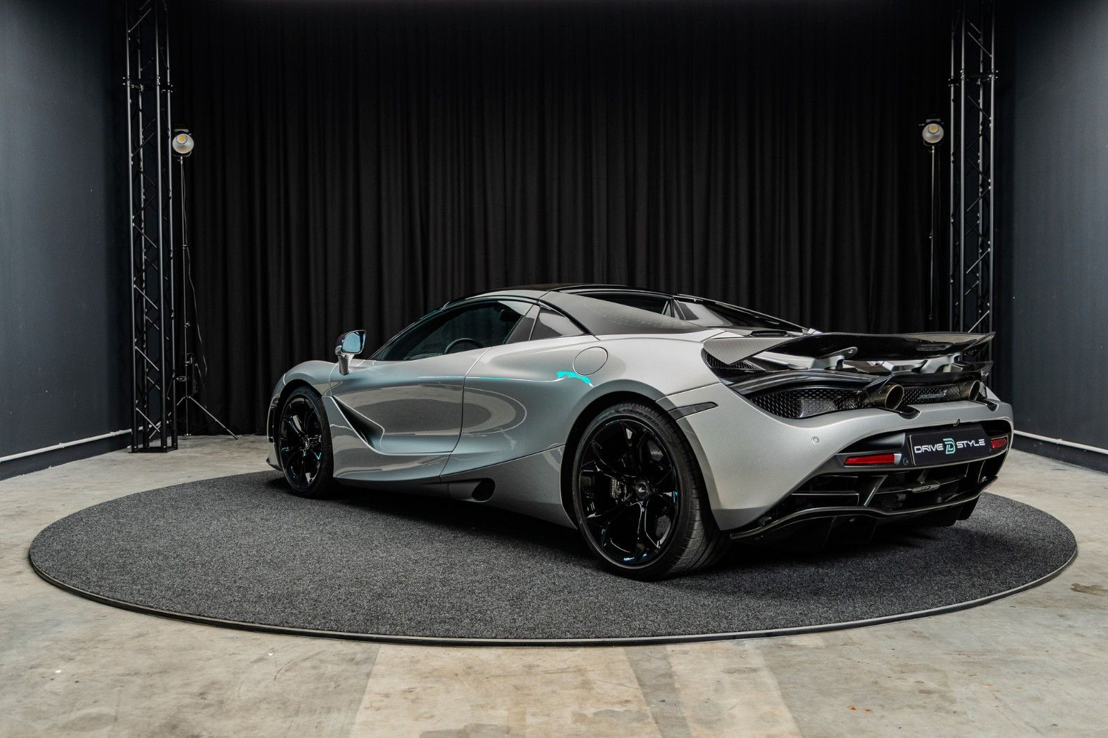MCLAREN 720S Spider + Scheckheft + Service Neu + Top Zus – Fahrzeugbild 5