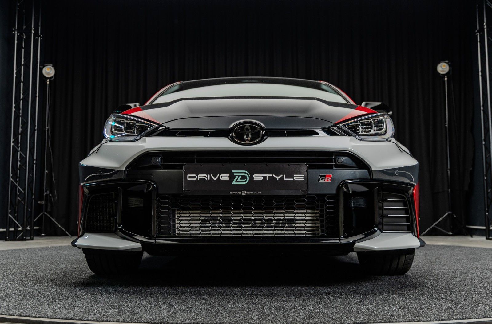 TOYOTA Yaris 1.6-l-Turbo GR Rovanperä Edition – Fahrzeugbild 10