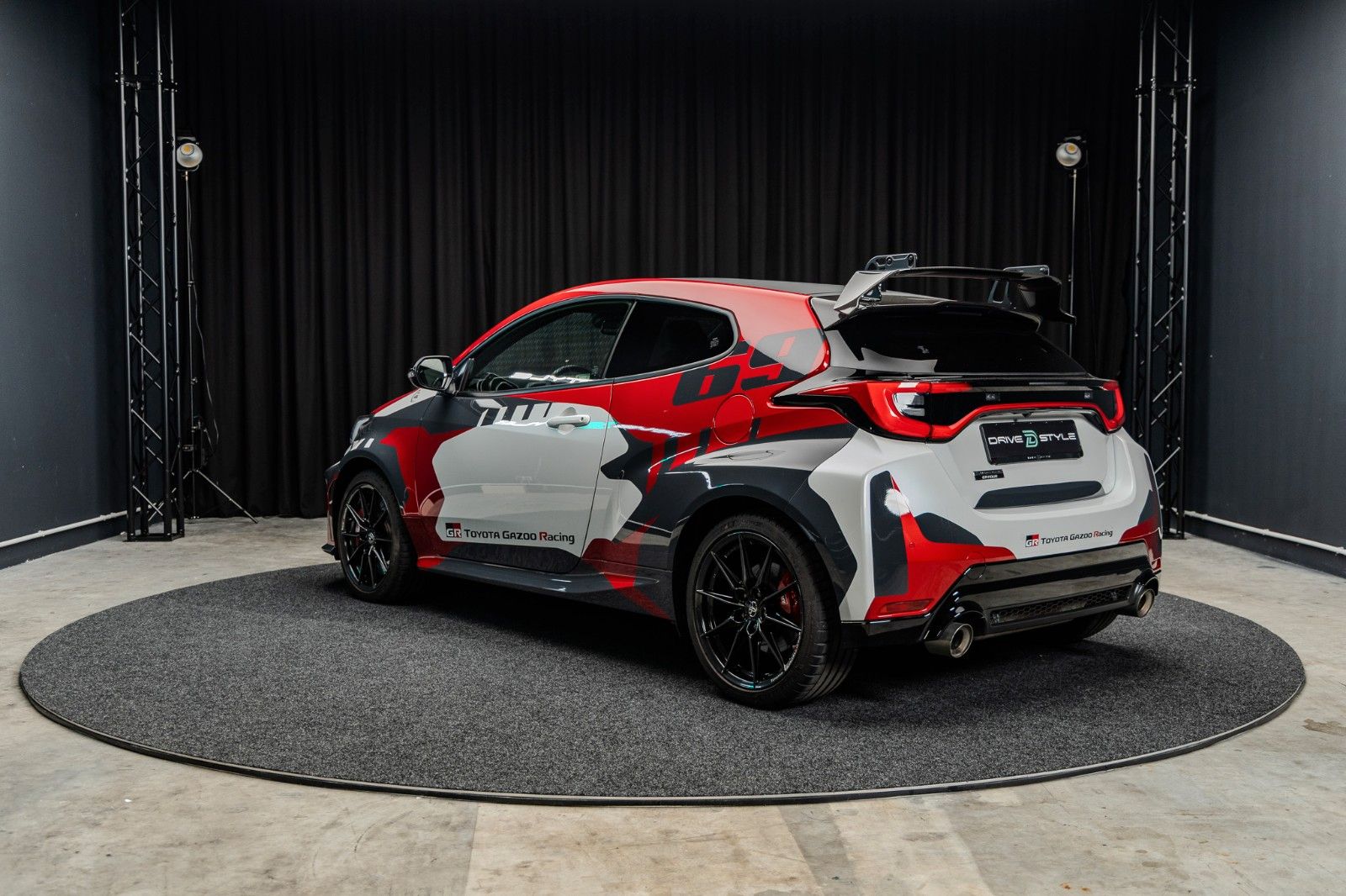 TOYOTA Yaris 1.6-l-Turbo GR Rovanperä Edition – Fahrzeugbild 4