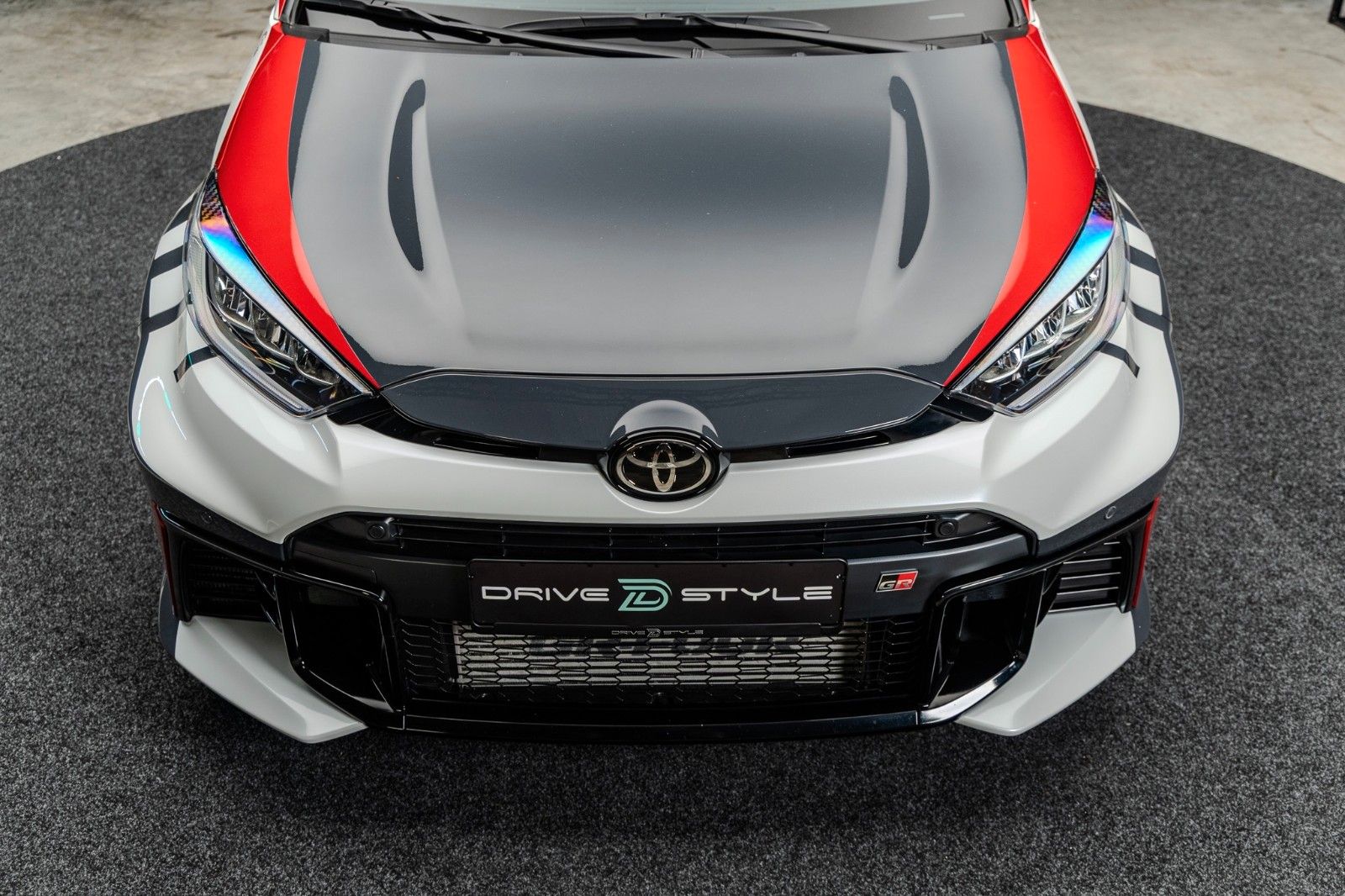 TOYOTA Yaris 1.6-l-Turbo GR Rovanperä Edition – Fahrzeugbild 9