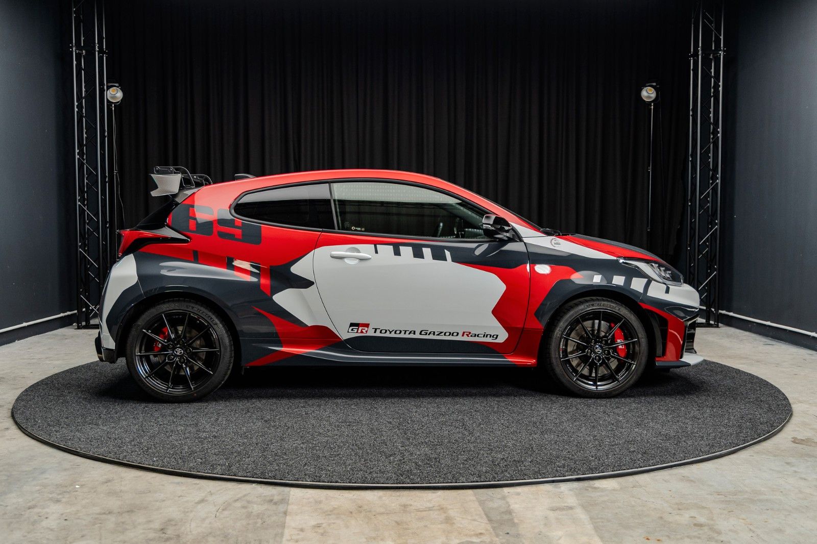 TOYOTA Yaris 1.6-l-Turbo GR Rovanperä Edition – Fahrzeugbild 7