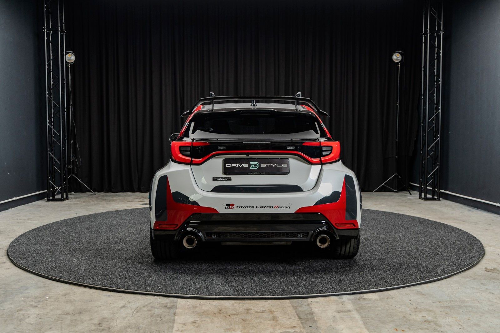 TOYOTA Yaris 1.6-l-Turbo GR Rovanperä Edition – Fahrzeugbild 5