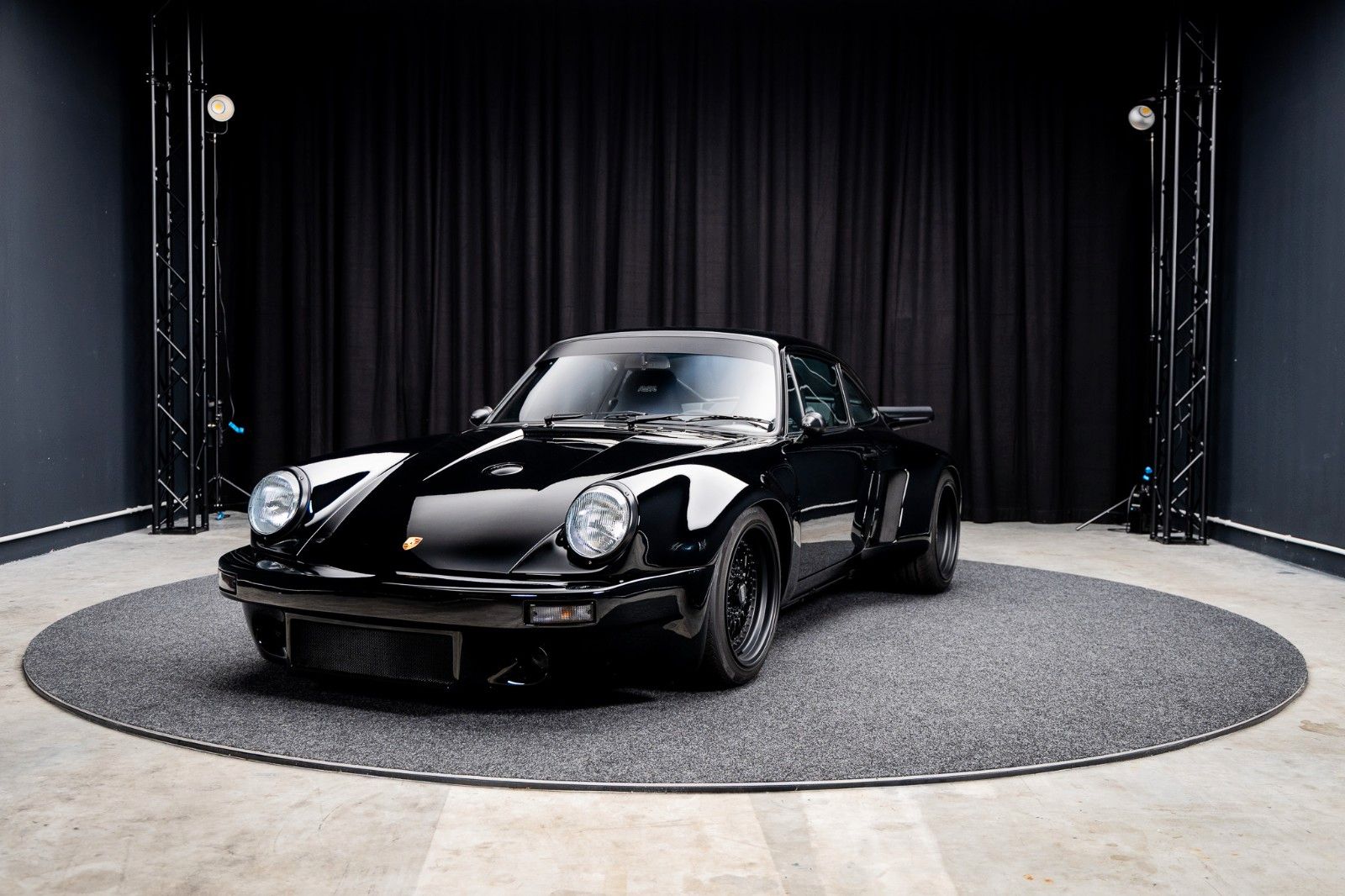 PORSCHE 911 RSR 1974 Hommage + 964 Backdate + 3.8L + 362 – Fahrzeugbild 1