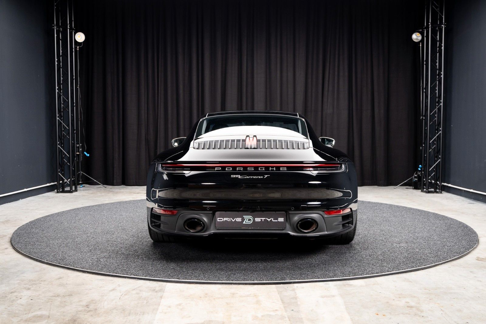 PORSCHE Carrera T + PDK + Sport Chrono + Matrix LED – Fahrzeugbild 5