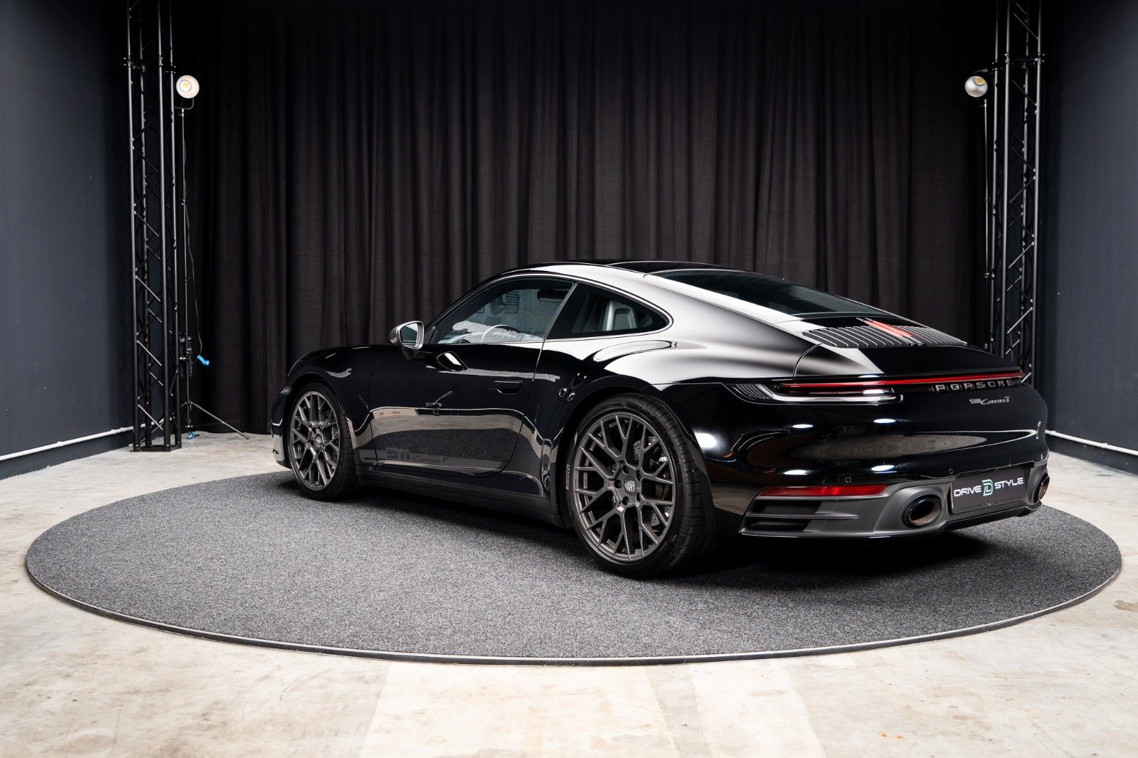PORSCHE Carrera T + PDK + Sport Chrono + Matrix LED – Fahrzeugbild 4