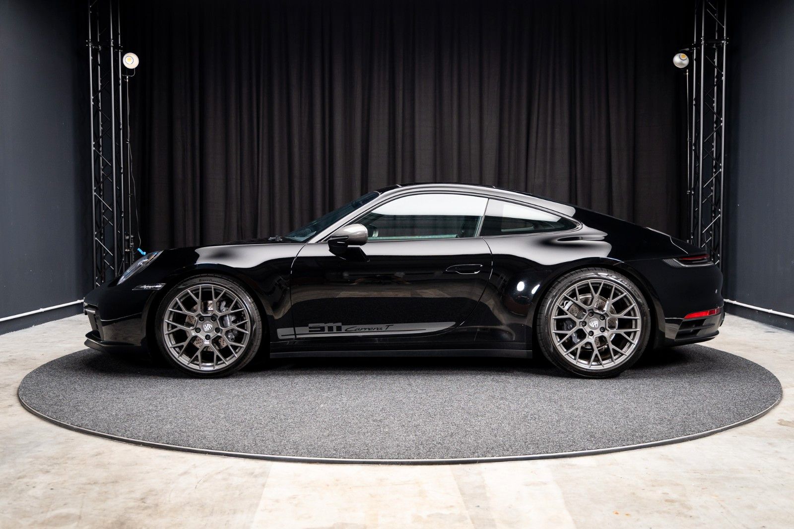 PORSCHE Carrera T + PDK + Sport Chrono + Matrix LED – Fahrzeugbild 2