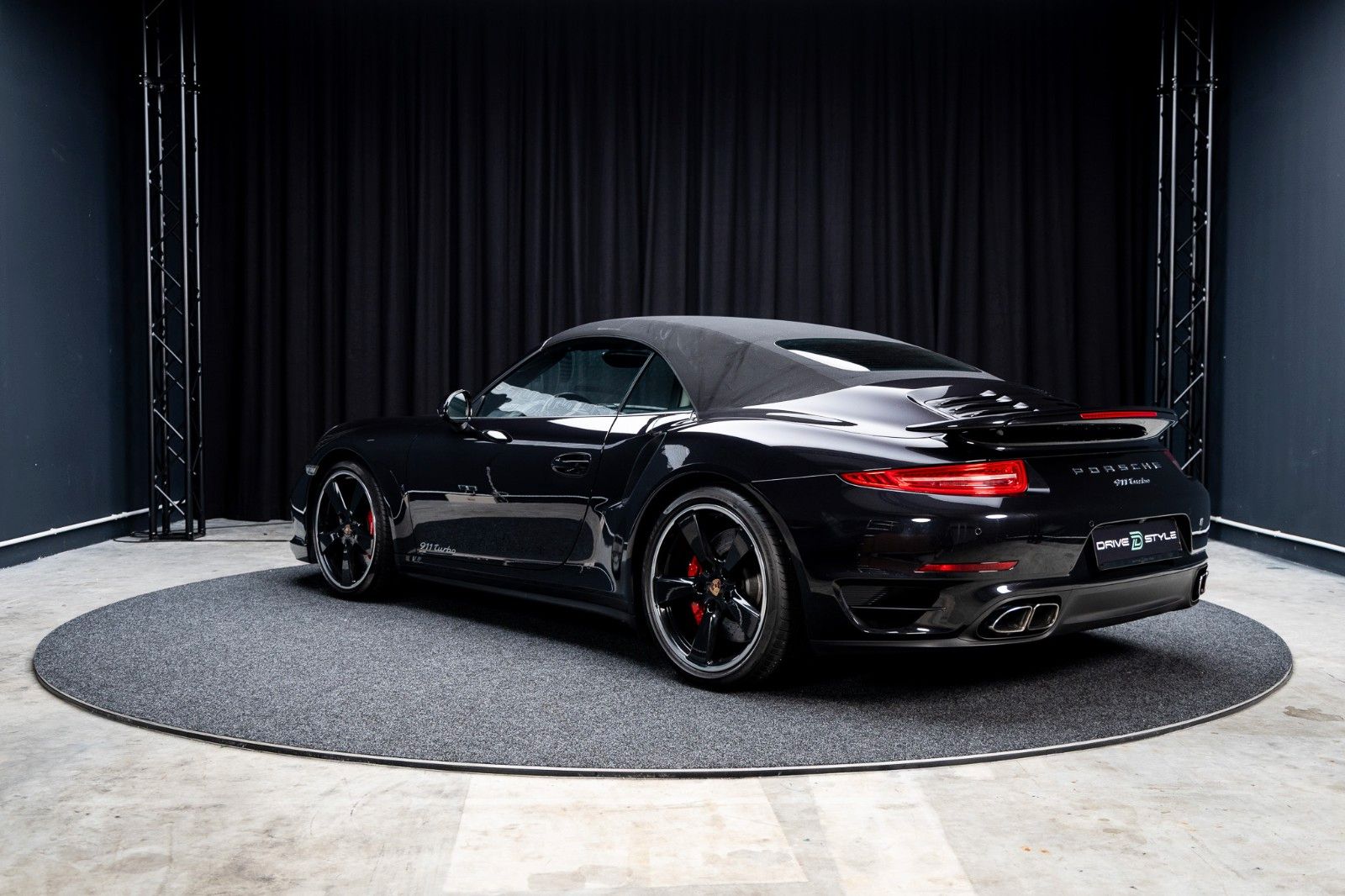 PORSCHE Turbo Cabrio + 2. Hand + Scheckheft + Approved – Fahrzeugbild 4