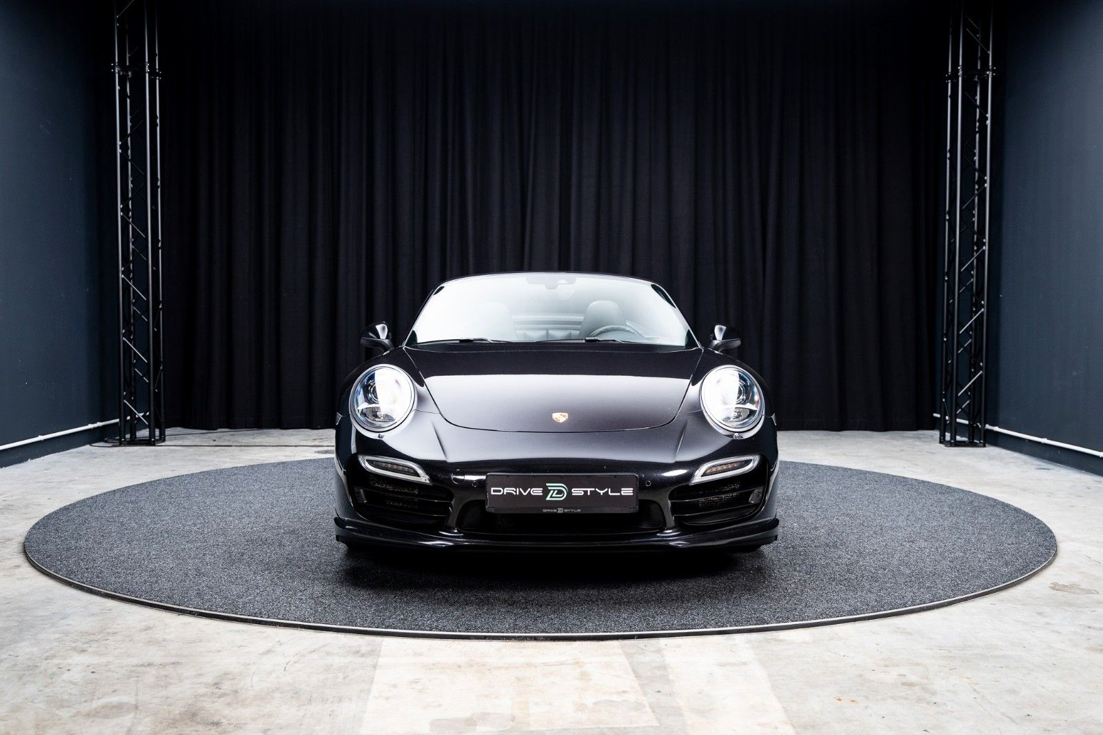 PORSCHE Turbo Cabrio + 2. Hand + Scheckheft + Approved – Fahrzeugbild 9