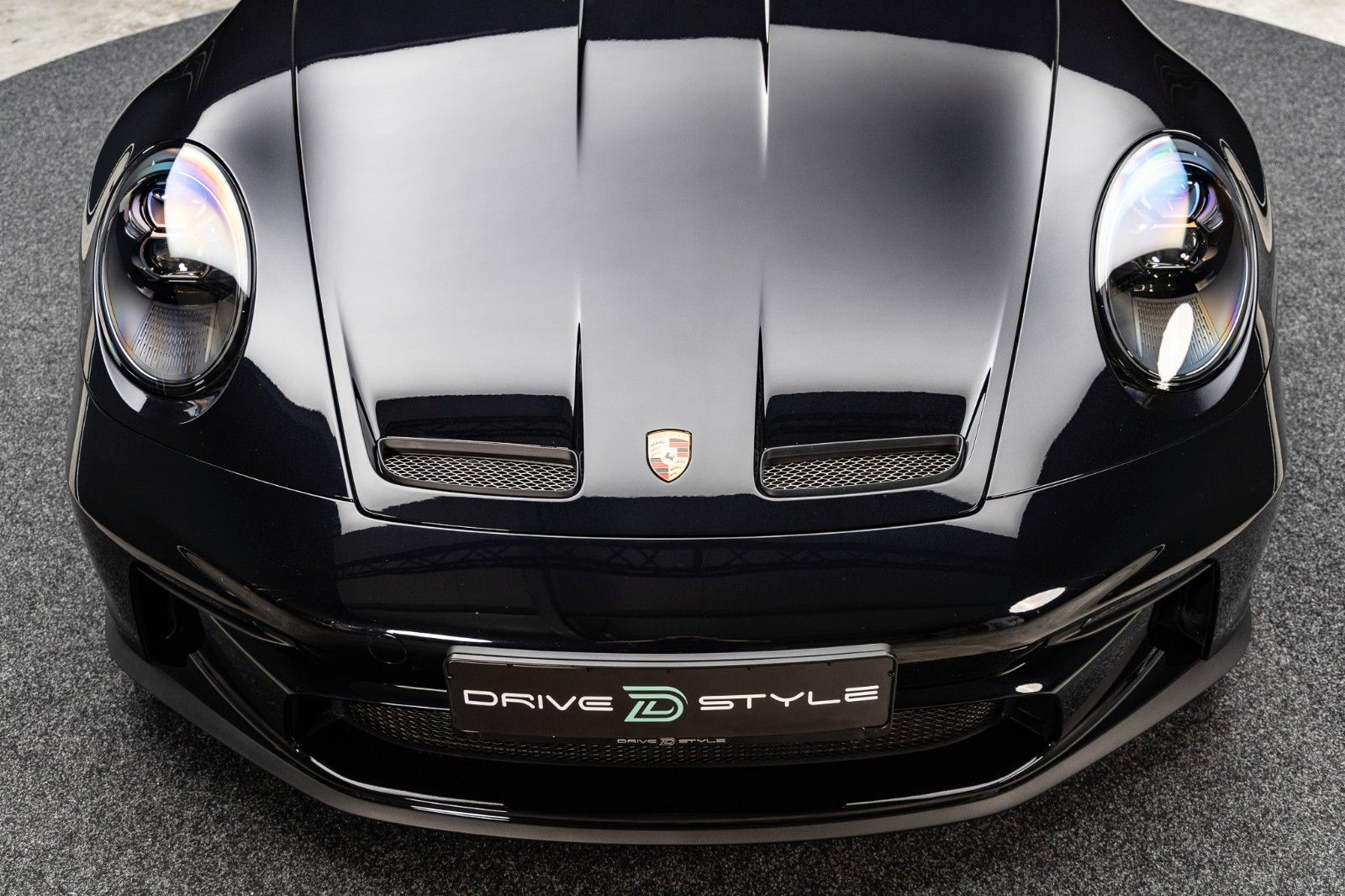 PORSCHE 992 GT3 Touring + 162 km + Chrono + PDK + 1. Han – Fahrzeugbild 9