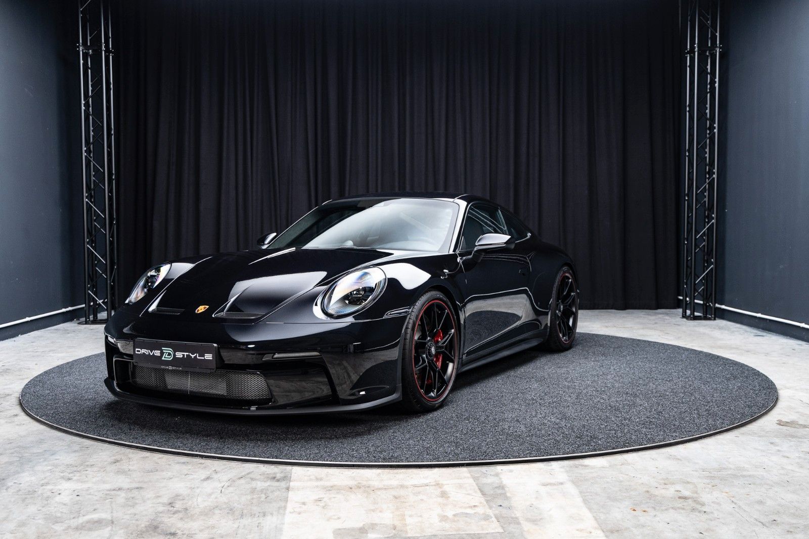 PORSCHE 992 GT3 Touring + 162 km + Chrono + PDK + 1. Han – Fahrzeugbild 1