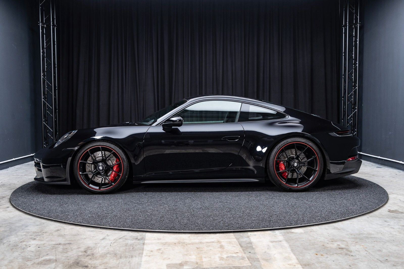 PORSCHE 992 GT3 Touring + 162 km + Chrono + PDK + 1. Han – Fahrzeugbild 3