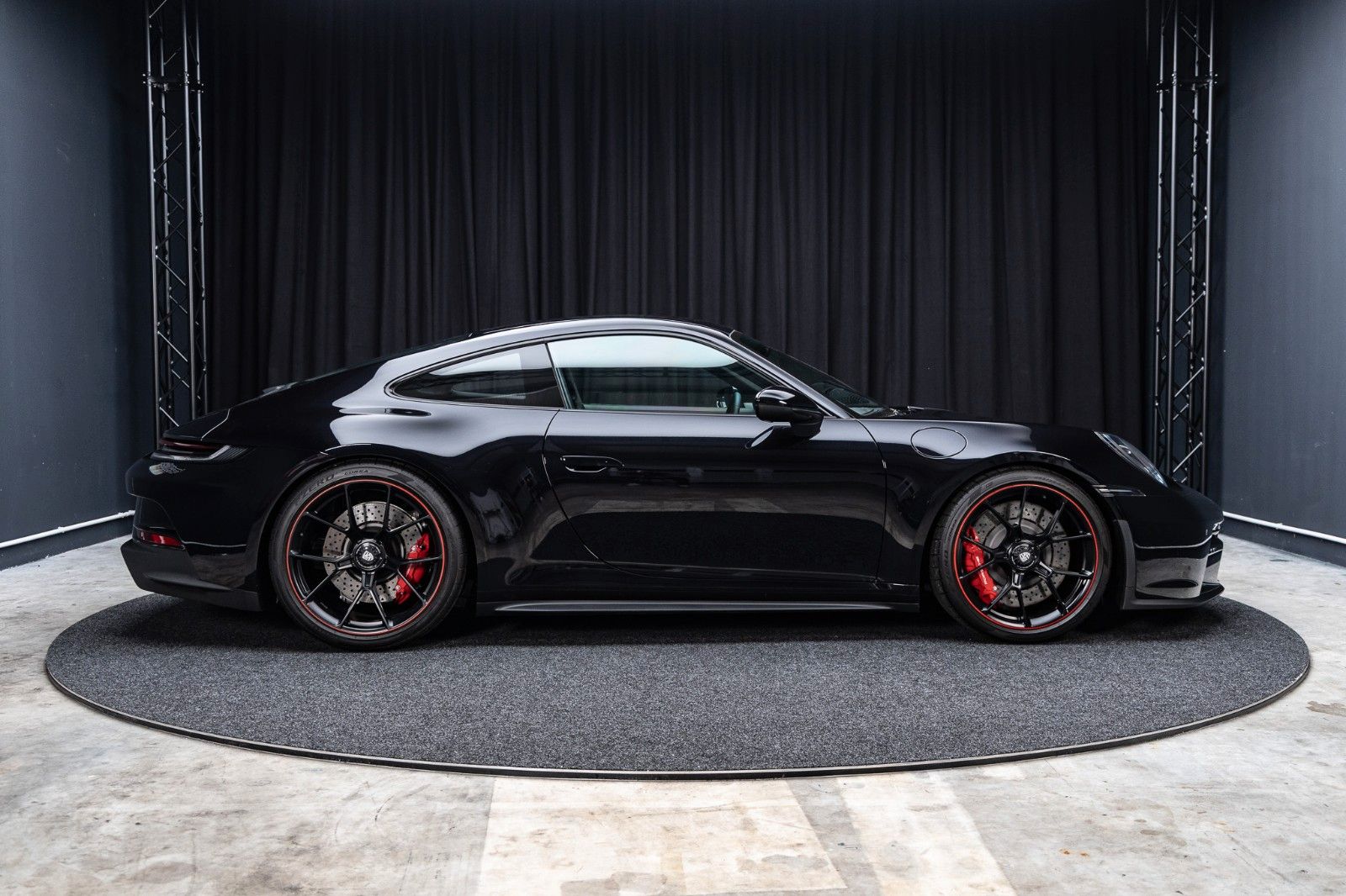 PORSCHE 992 GT3 Touring + 162 km + Chrono + PDK + 1. Han – Fahrzeugbild 7