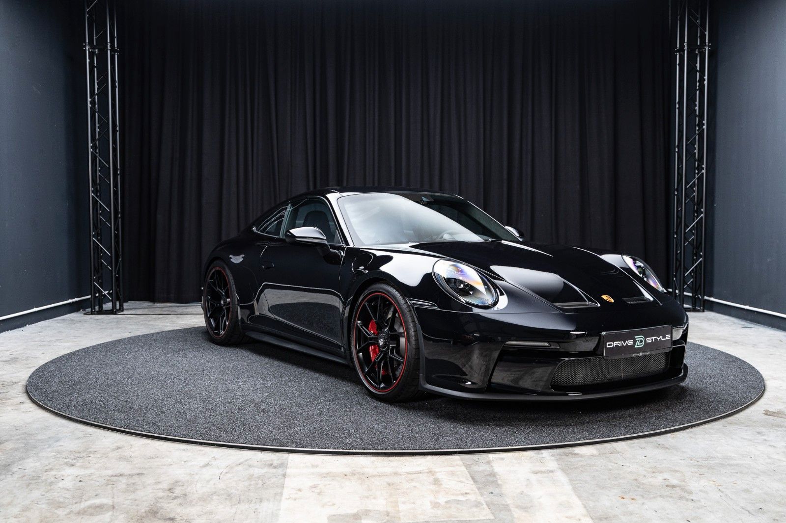 PORSCHE 992 GT3 Touring + 162 km + Chrono + PDK + 1. Han – Fahrzeugbild 8