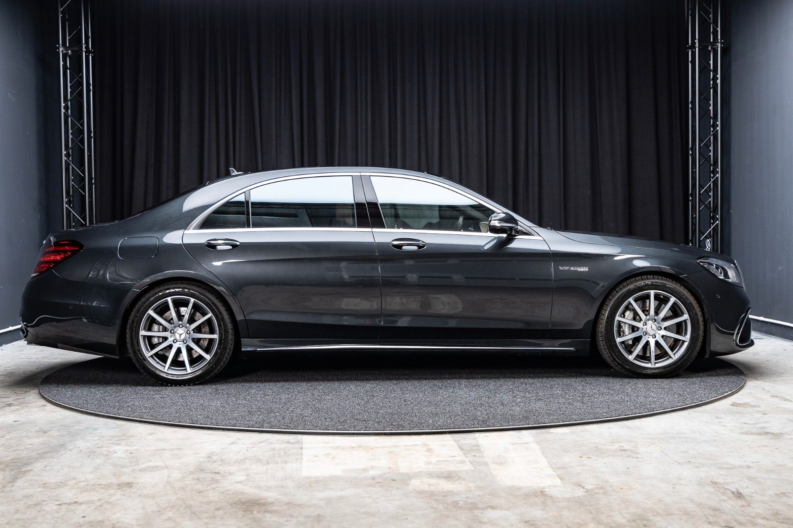 MERCEDES-BENZ S 63 AMG 4MATIC+ Lang + Burmester + Pano – Fahrzeugbild 7