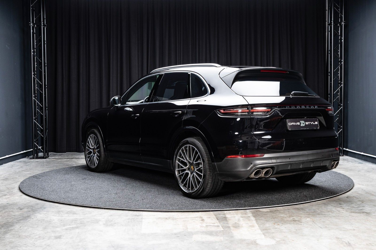 PORSCHE Cayenne S 2.9 V6 · 1. Hand · Luftfederung · Pano – Fahrzeugbild 4